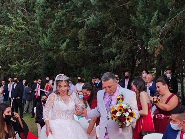 La boda de Christian y Beatriz en Carracedelo, León 3