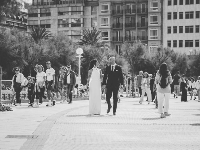 La boda de Ander y Lara en Donostia-San Sebastián, Guipúzcoa 27
