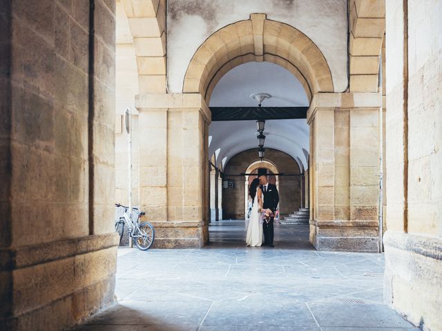 La boda de Ander y Lara en Donostia-San Sebastián, Guipúzcoa 38