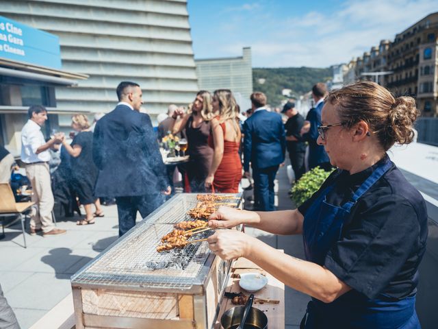 La boda de Ander y Lara en Donostia-San Sebastián, Guipúzcoa 55