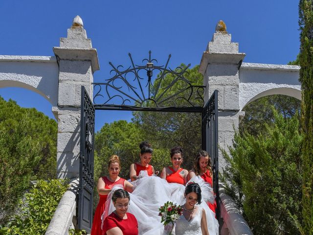 La boda de Ana y Adrian en Simancas, Valladolid 16