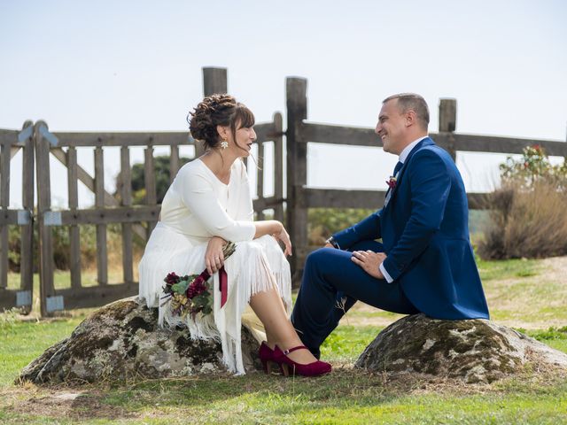 La boda de Javier y María en Valdemorillo, Madrid 27