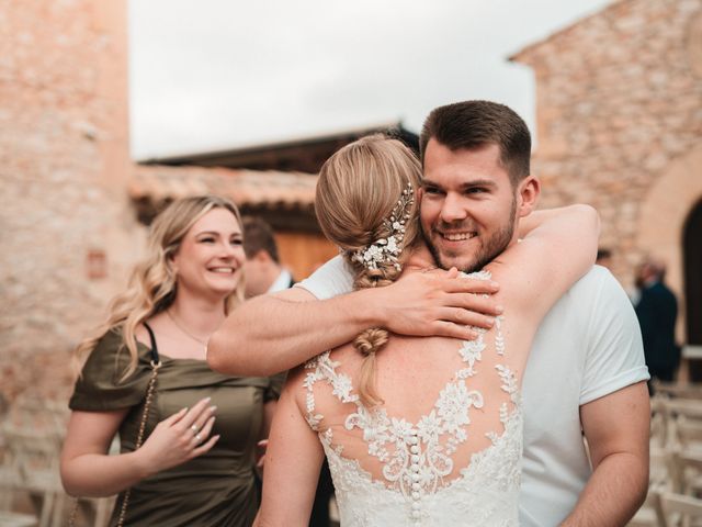 La boda de Daniele y Laura en La Riera De Gaia, Tarragona 302