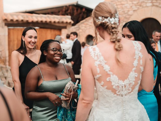 La boda de Daniele y Laura en La Riera De Gaia, Tarragona 309