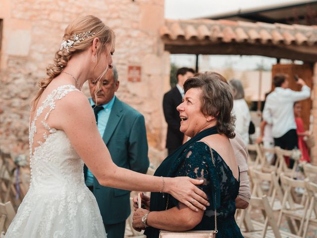 La boda de Daniele y Laura en La Riera De Gaia, Tarragona 312