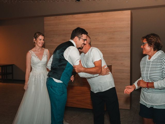 La boda de Daniele y Laura en La Riera De Gaia, Tarragona 604