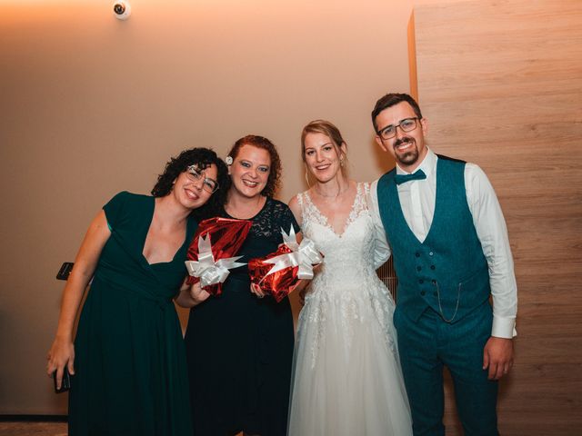 La boda de Daniele y Laura en La Riera De Gaia, Tarragona 618