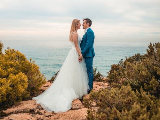 La boda de Daniele y Laura en La Riera De Gaia, Tarragona 691