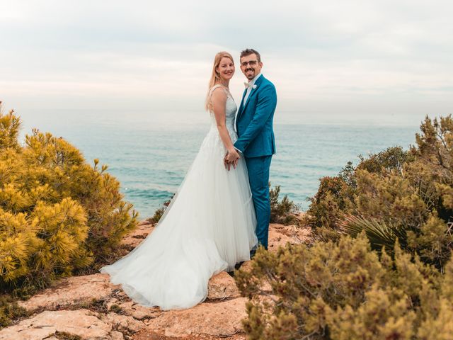 La boda de Daniele y Laura en La Riera De Gaia, Tarragona 692