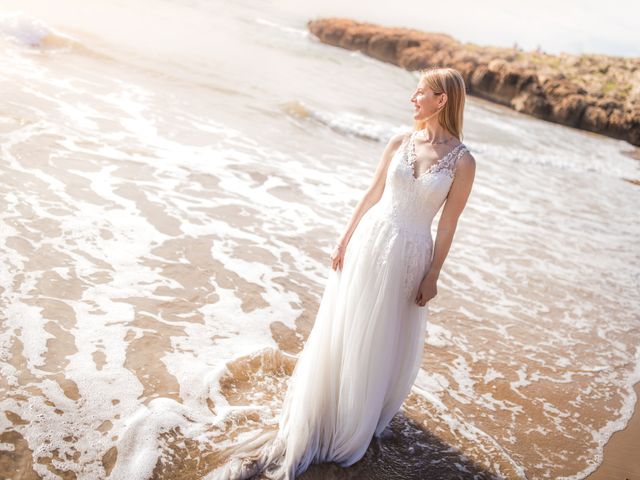 La boda de Daniele y Laura en La Riera De Gaia, Tarragona 731