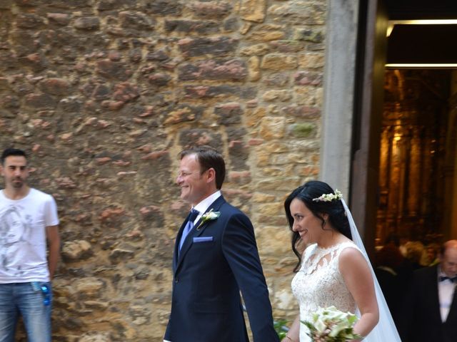La boda de Enrique y Yaiza en Oviedo, Asturias 4