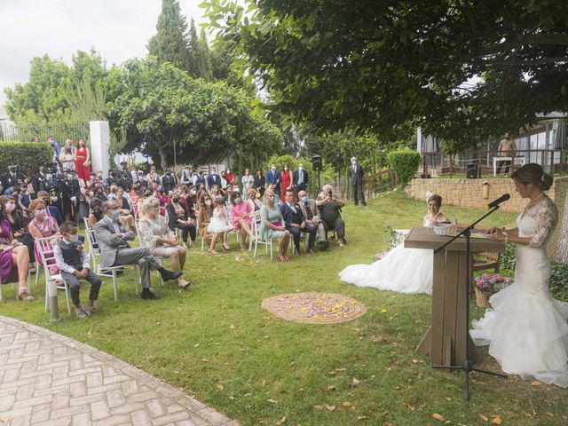 La boda de Carol y Rakel en Chiva, Valencia 16