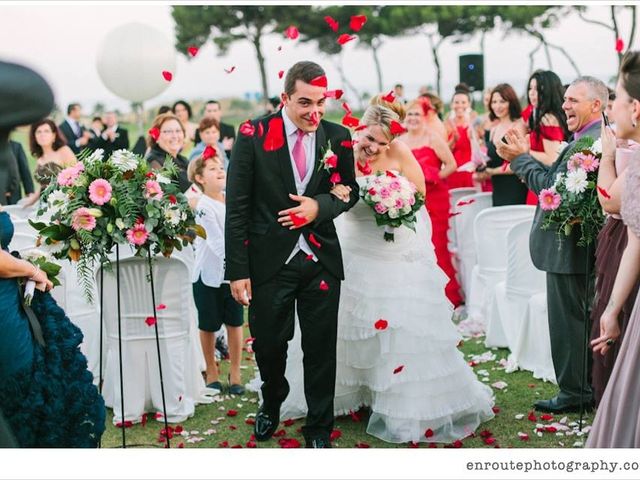 La boda de Kike y Laura  en Cornella De Llobregat, Barcelona 2
