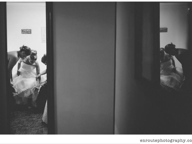 La boda de Kike y Laura  en Cornella De Llobregat, Barcelona 7