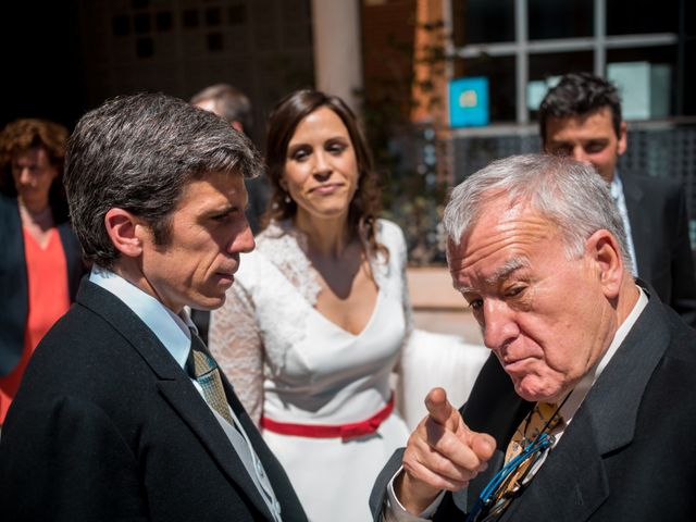 La boda de Javi y Paula en Catarroja, Valencia 11