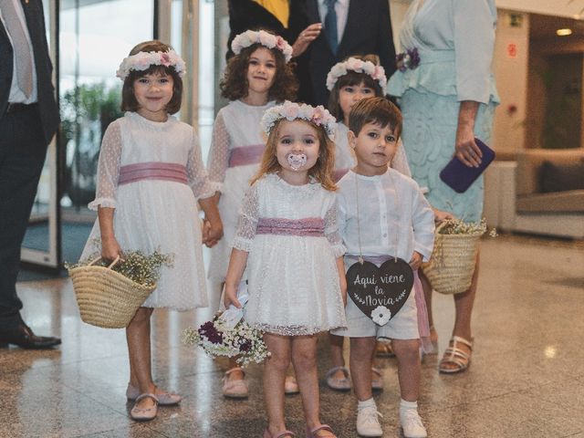 La boda de José Ramón  y Myriam en Pamplona, Navarra 16