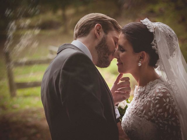 La boda de Benito y Lourdes en Treceño, Cantabria 44