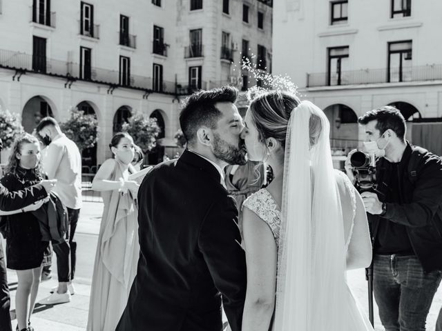 La boda de Hector y Sara en Alacant/alicante, Alicante 40