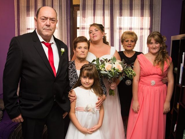La boda de Jose y Sara en Santa Coloma De Gramenet, Barcelona 41