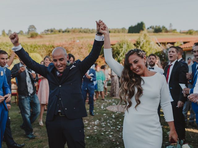 La boda de Manu y Luci en Naveces, Asturias 68