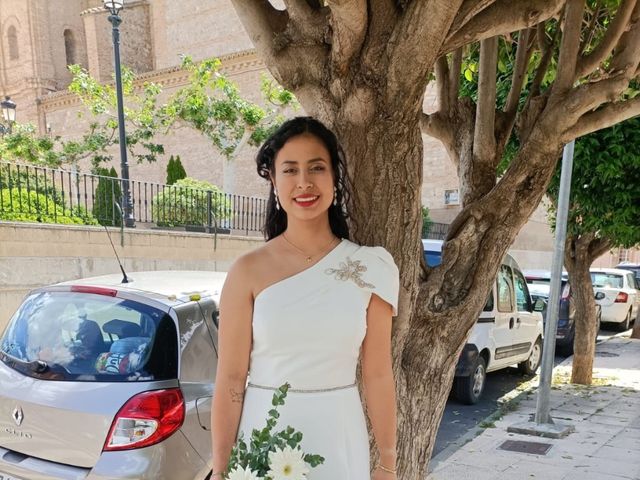 La boda de Alberto  y Josselyn  en Zaragoza, Zaragoza 5