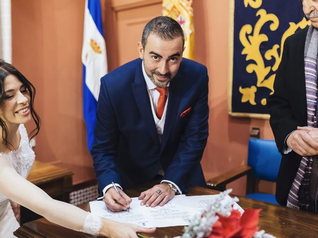 La boda de Fernando y Encarnación en Alcala De Guadaira, Sevilla 35