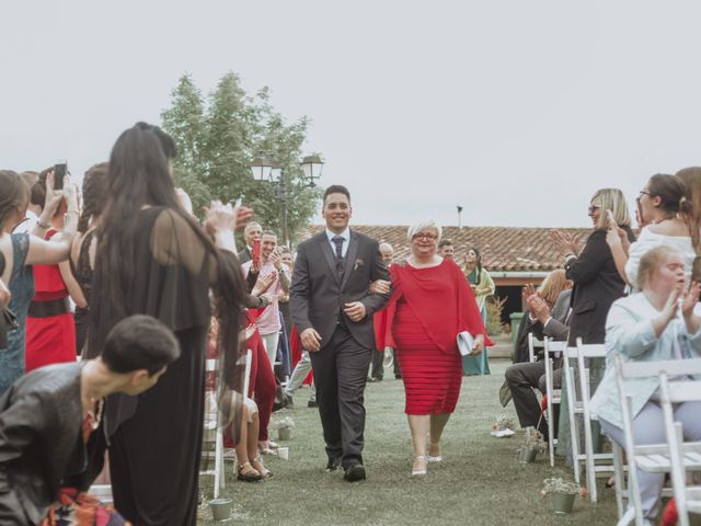 La boda de Dani y Eli en Centelles, Barcelona 12