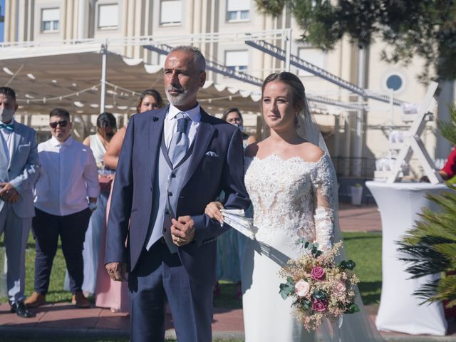 La boda de Asier y Elena en Mérida, Badajoz 16