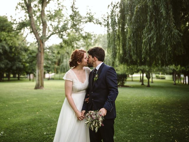 La boda de Cristian y Samara en Villamediana De Iregua, La Rioja 24