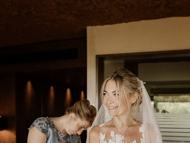 La boda de Miguel y Alina en Sant Julia De Ramis, Girona 24