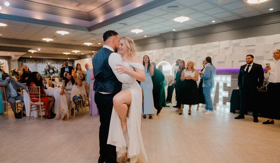 La boda de Anthony y Mer en Petrer, Alicante