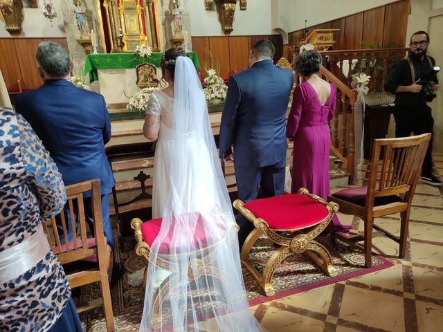 La boda de Antonio  y Elena  en Benalua De Las Villas, Granada 1