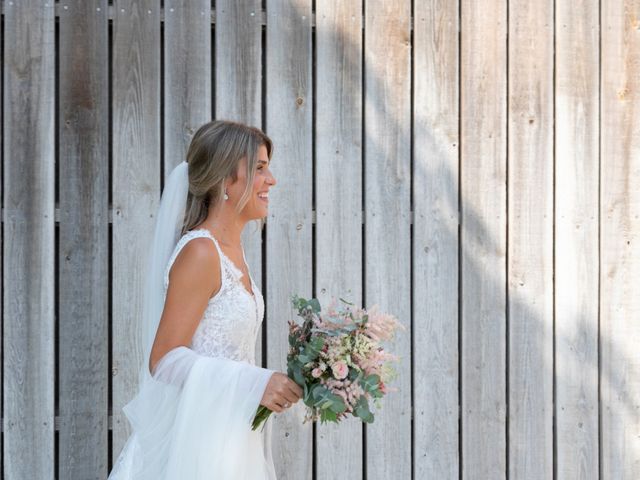 La boda de Pili y Angel en Pueblo Sant Andreu Salou, Girona 23