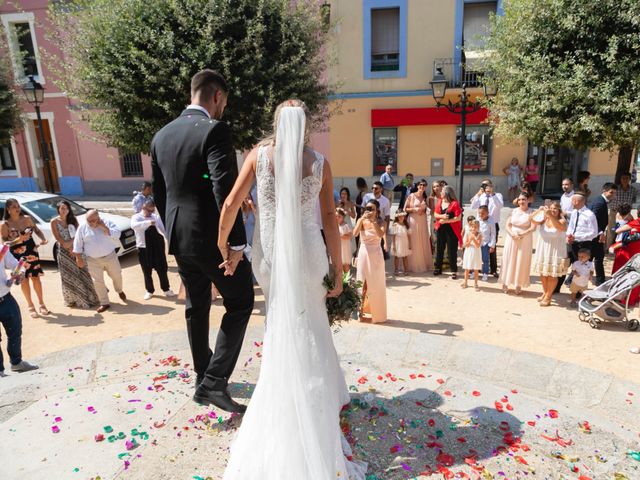 La boda de Pili y Angel en Pueblo Sant Andreu Salou, Girona 30