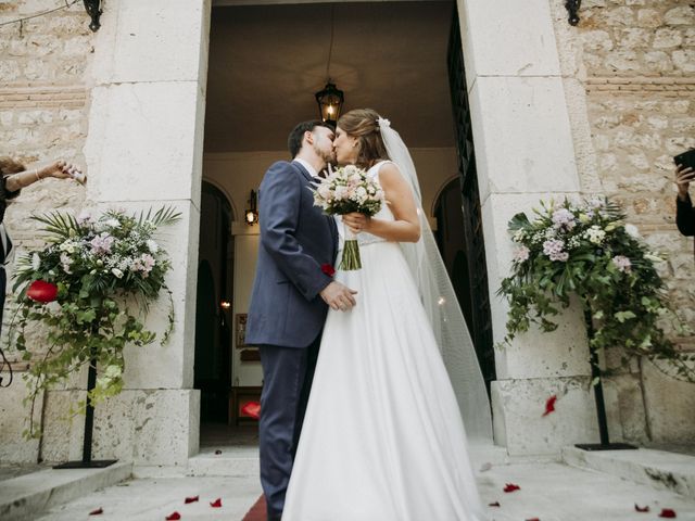 La boda de Alejandro y Inés en Chinchon, Madrid 1
