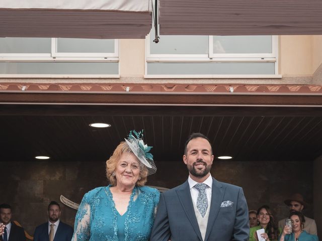 La boda de Alberto y Cristina en Medellin, Badajoz 4