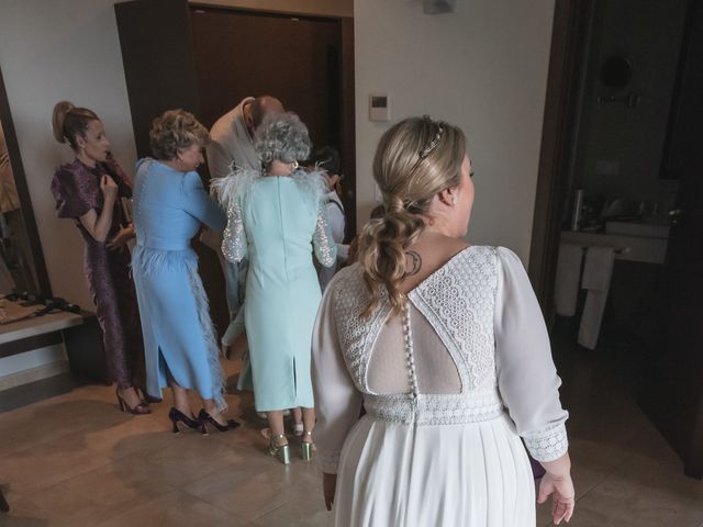 La boda de Alberto y Cristina en Medellin, Badajoz 15