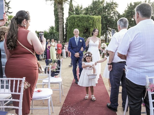 La boda de Javier y Desire en Alcala De Guadaira, Sevilla 25