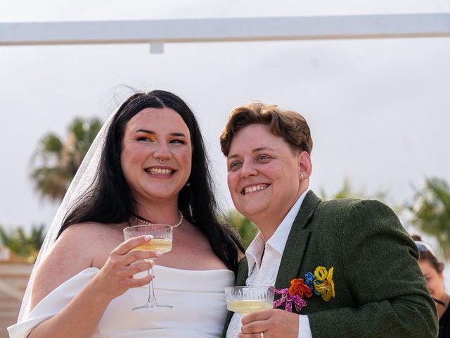 La boda de Bre y Miriam en Torre Del Mar, Málaga 9
