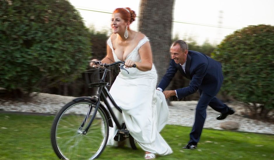 La boda de Javi  y Bea  en Cubas De La Sagra, Madrid