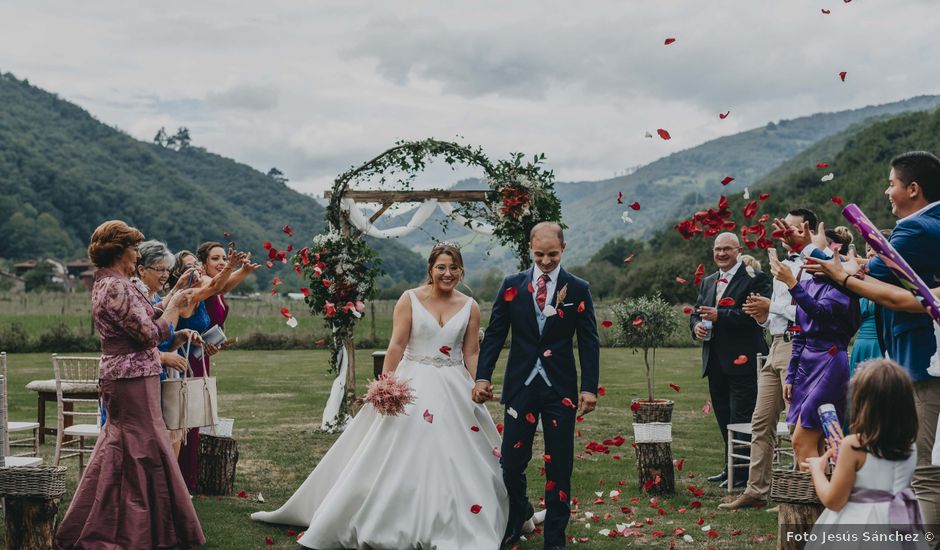 La boda de Kevin y Pamela en Grado, Asturias