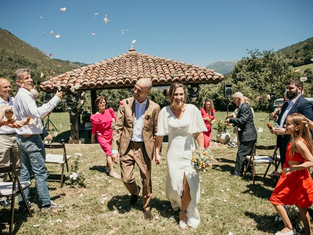 La boda de Mario y Maria en Ricabo (Quiros), Asturias 44
