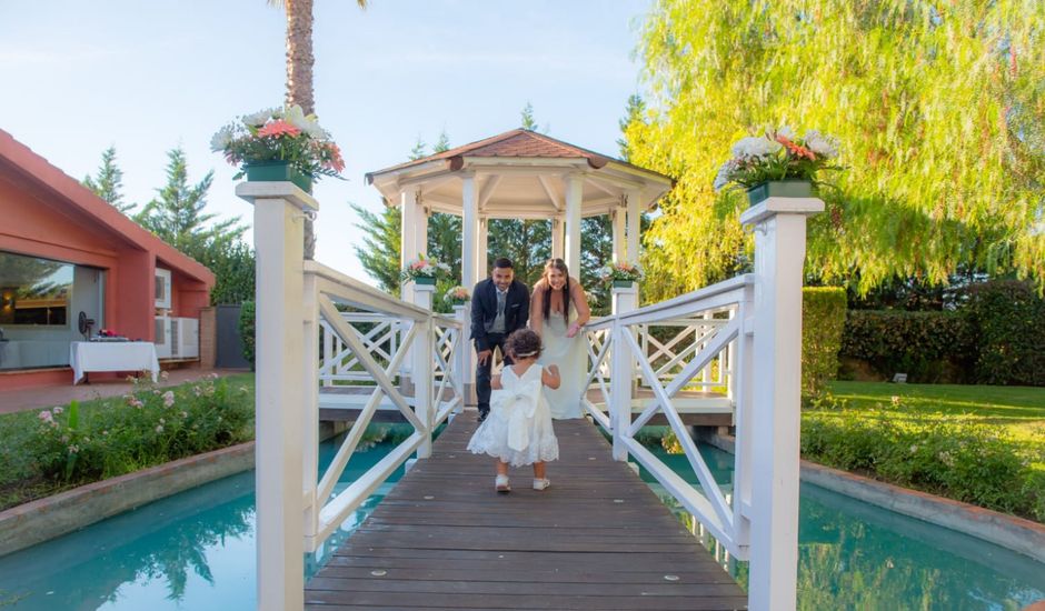 La boda de Carlos y Yuly en Montbrio Del Camp, Tarragona