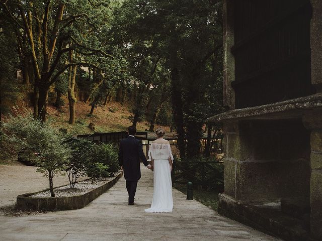 La boda de Samuel  y Raquel  en Santiago De Compostela, A Coruña 48