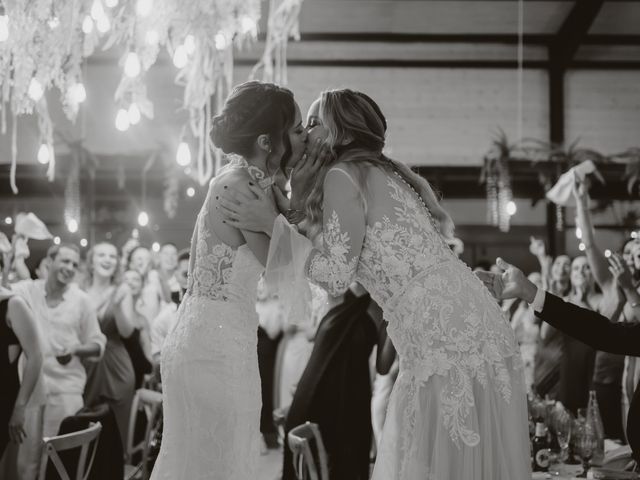 La boda de Nuria y Ana en Riba-roja De Túria, Valencia 33