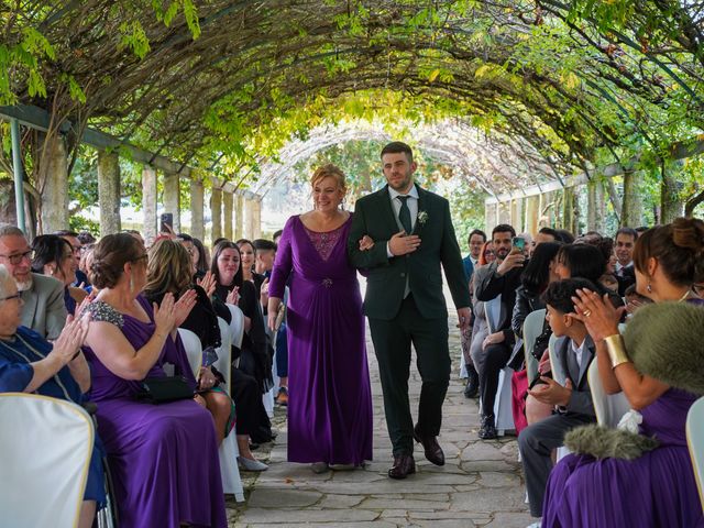 La boda de Adrián y Lidia en Redondela, Pontevedra 16