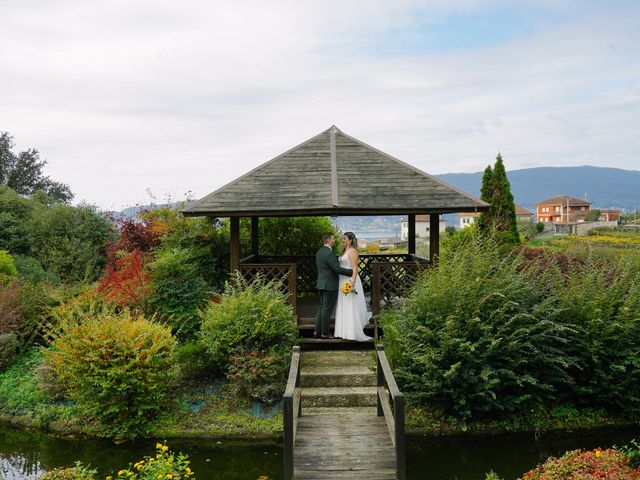 La boda de Adrián y Lidia en Redondela, Pontevedra 22