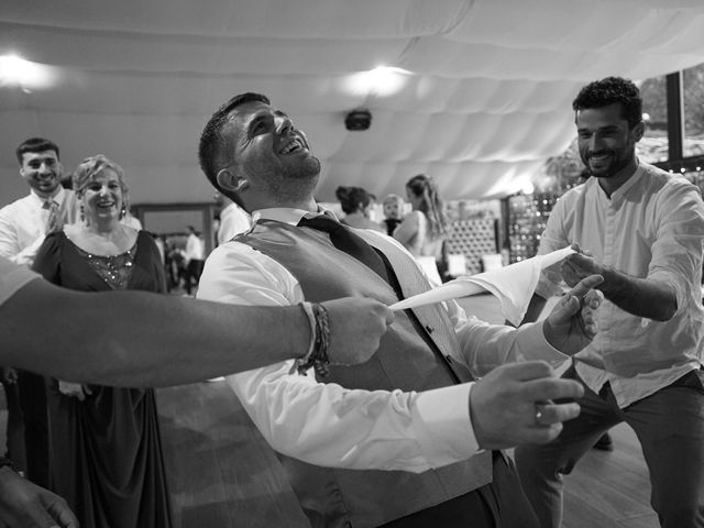 La boda de Adrián y Lidia en Redondela, Pontevedra 26