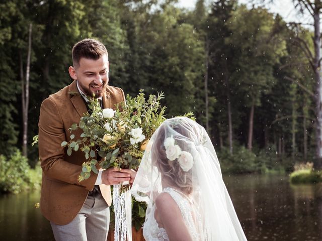 La boda de Yeroslava y Eugenie en Santander, Cantabria 35