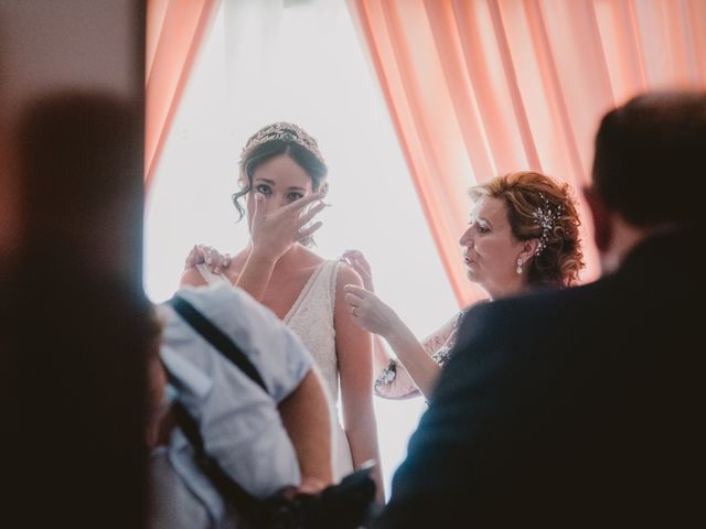 La boda de Ángel y Cristina en Valdepeñas De Jaen, Jaén 12